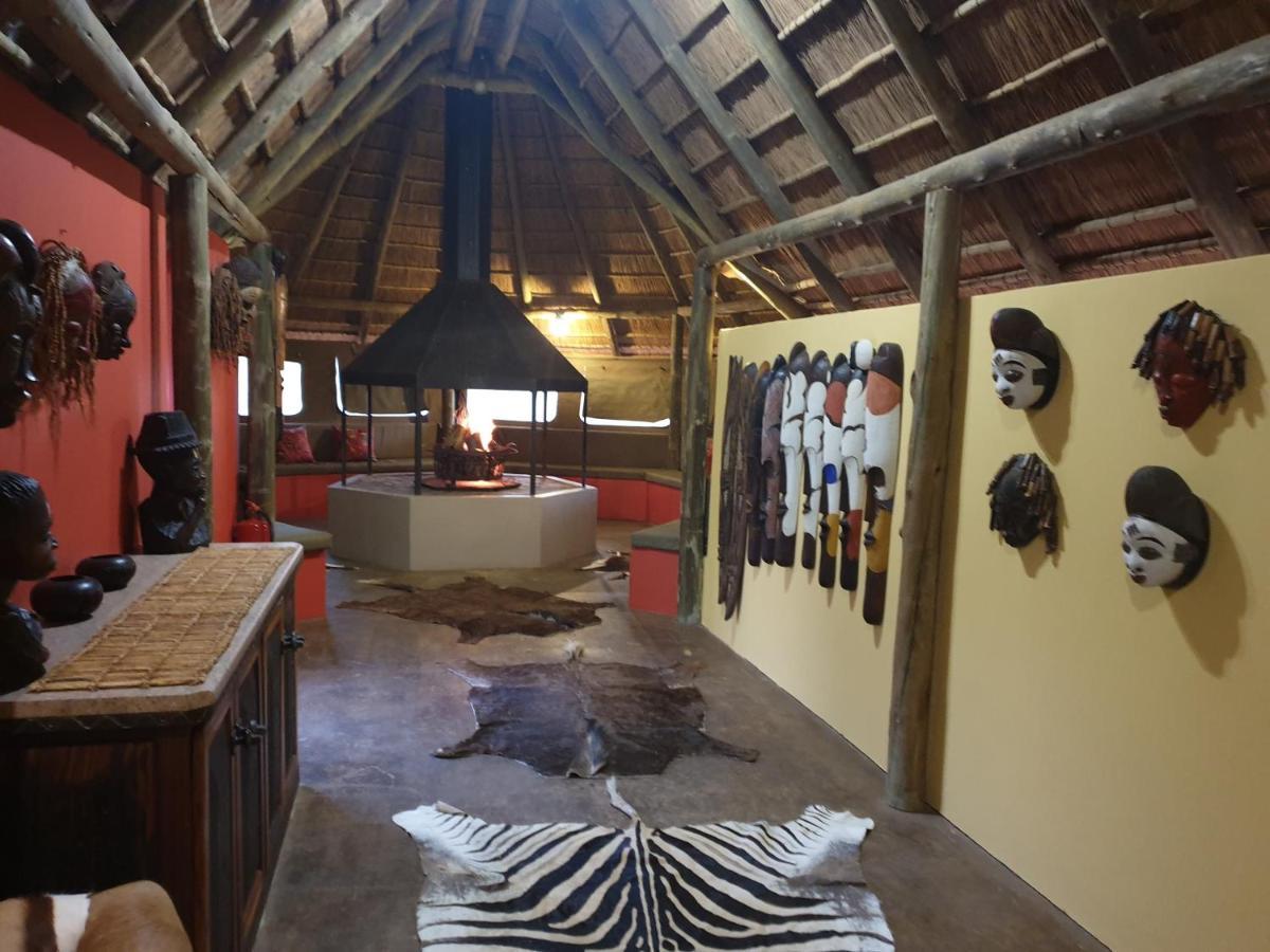 Wag N Bietjie Bush Lodge Heuningneskloof Bagian luar foto