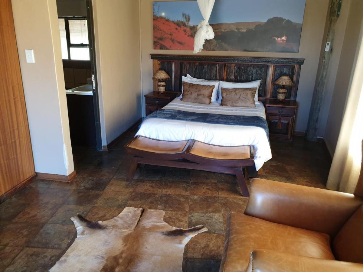 Wag N Bietjie Bush Lodge Heuningneskloof Bagian luar foto